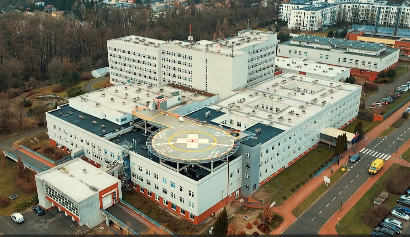 Szpital lądowisko.jpg (413 KB)